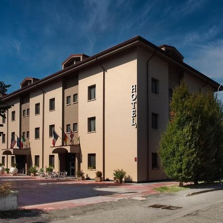 Hotel Versailles Колорно Екстер'єр фото