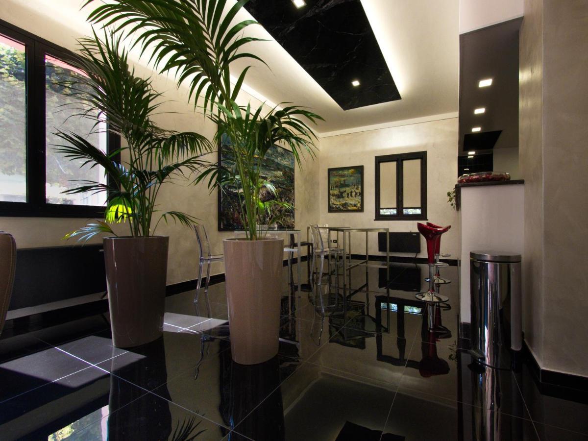 Hotel Versailles Колорно Екстер'єр фото