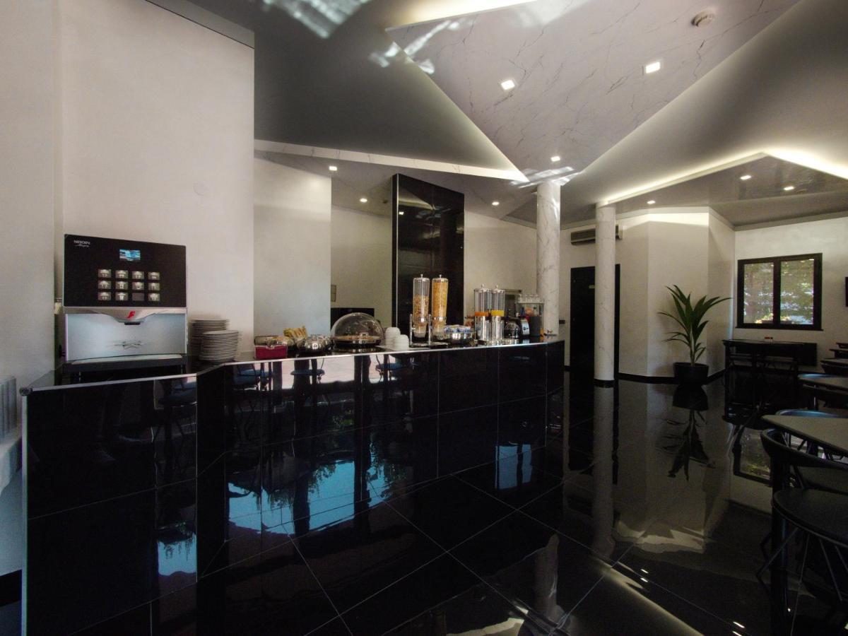 Hotel Versailles Колорно Екстер'єр фото