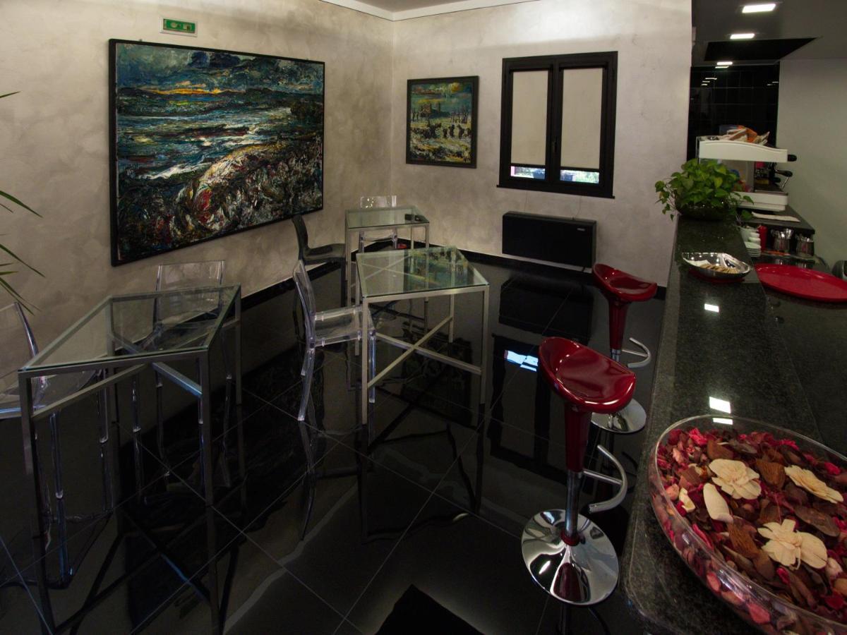 Hotel Versailles Колорно Екстер'єр фото